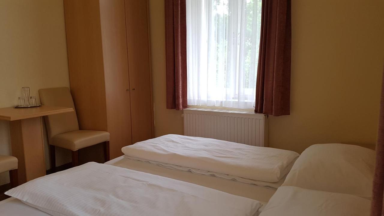 Pension Villa Inge Baden Exterior foto
